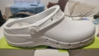 Zuecos Sanitarios Felizcaminar Talla 38