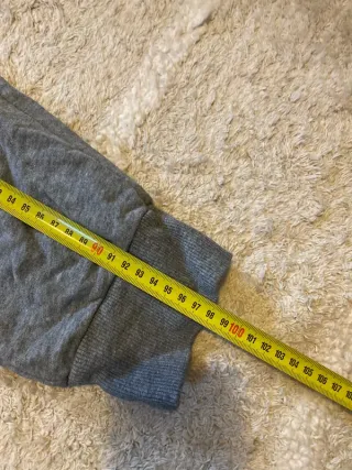 Pantalones deportivos Puma grises