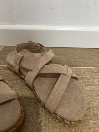 Sandalias Beige