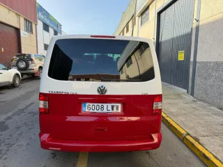 Volkswagen Transporter T5 9 plazas