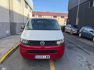 Volkswagen Transporter T5 9 plazas