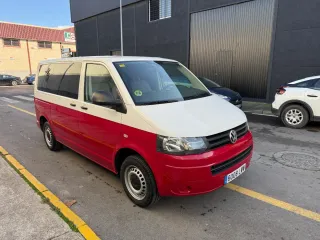 Volkswagen Transporter T5 9 plazas
