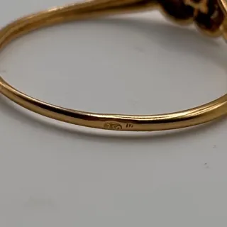 00462 ANILLO CORAZON CON PIEDRA DE ORO DE 18K-T14