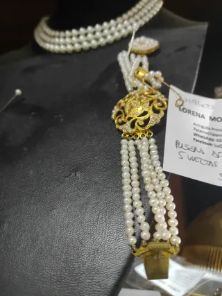 Pulsera fallera perlas oro y blanco
