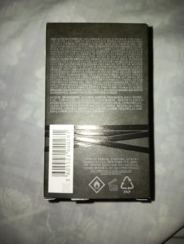 Perfume Emporio Armani Stronger With You Caja