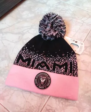 Gorro Miami con pompón
