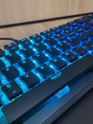 Roccat vulcan II mini COMO NUEVO!