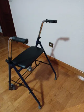 Rebajado Andador con asiento y ruedas