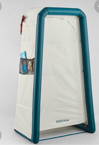 • Cocina/armario  • Armario hinchable • Taburetes