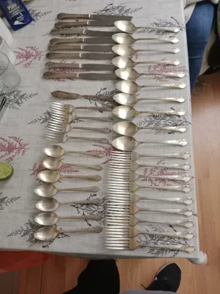 Juego de cubiertos vintage plateados