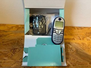 Teléfono Móvil Motorola C200