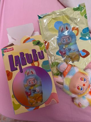 Peluche Labubu The Monsters con caja