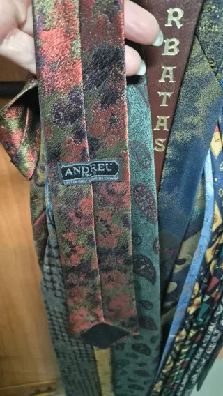 Lote 15 corbatas estampadas