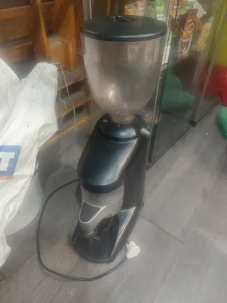 Cafetera profesional 2 brazos y se regala molinill