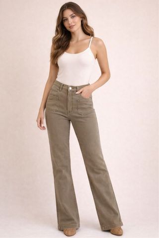 Vaqueros campana verde oliva mujer