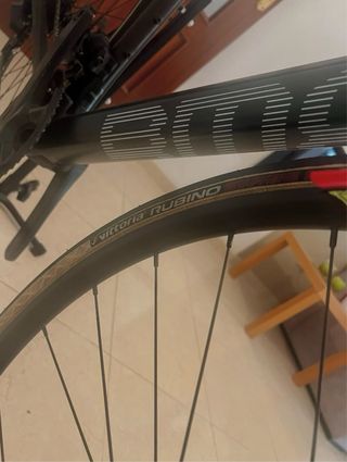 Bici BMC ROADMACHINE FIVE T56