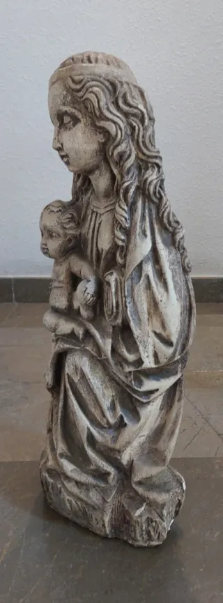 Escultura Virgen con el Niño Jesús