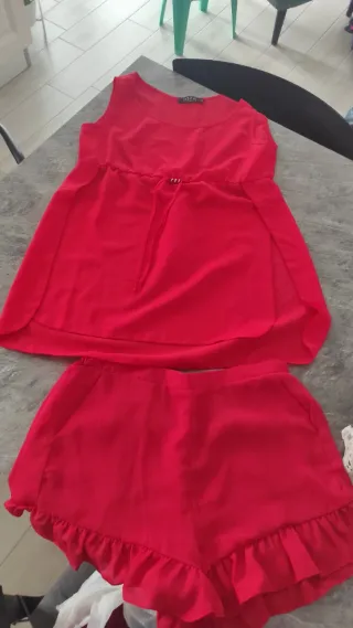 Completo donna rosso