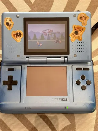 Pokemon Edición Esmeralda - Game Boy Advance
