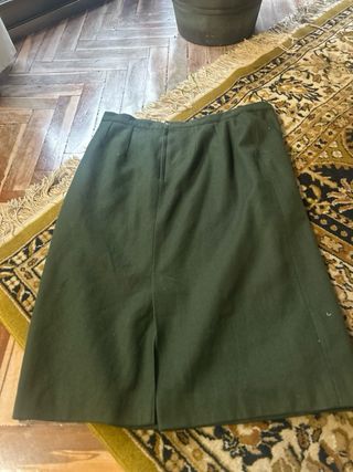 Falda verde de vestir