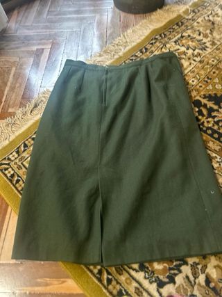 Falda verde de vestir