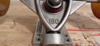 Ejes y ruedas longboard