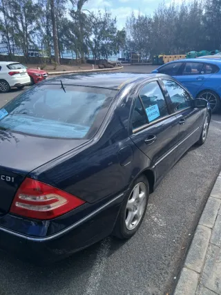 Mercedes-Benz Clase C 2004