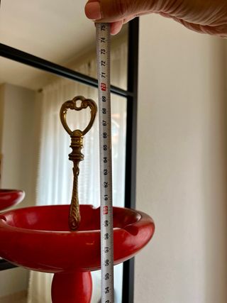 Cenicero de pie mármol rojo con asa