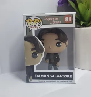 Figura Damon Salvatore