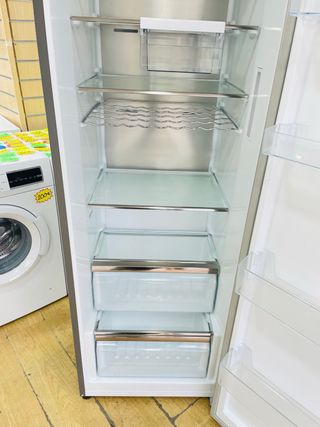 Frigorífico Nevera Hisense plateado 185cm - Nuevo