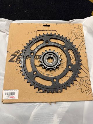 Plato 45T y Piñón 16T Ktm 890 Adv R