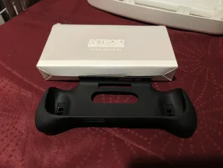 Retroid Pocket 5 Gris + Funda + TPU