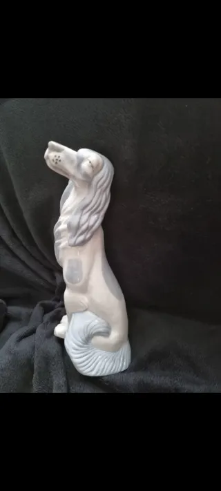 Perro de porcelana Tengra vintage antiguo.