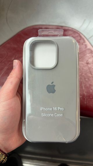 Fundas iPhone 16 Pro Apple Silicona