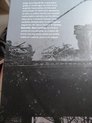 LA CARRETERA. ED. LUJO BLANCO Y NEGRO