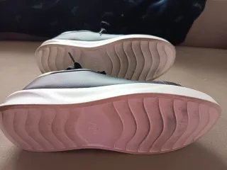 Deportivas Zara Negras y Blancas ,Talla 43