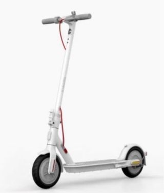 Patinete Eléctrico Blanco,con muy poco uso