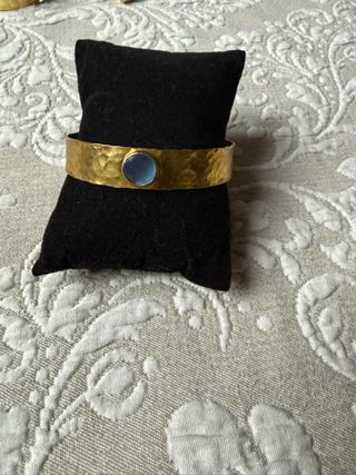 Braccialetto ottone pietra celeste martellato