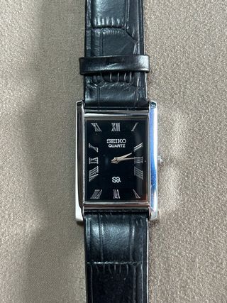 Reloj Seiko Quartz Rectangular.