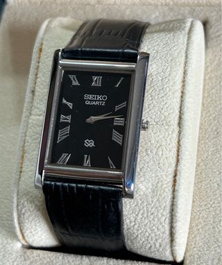 Reloj Seiko Quartz Rectangular.