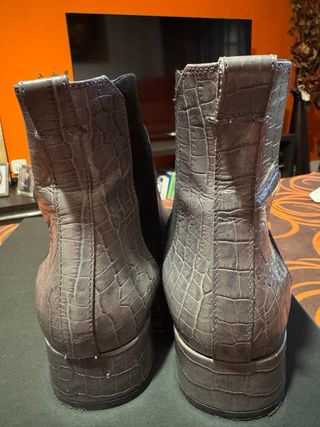 Botines grises Massimo Dutti efecto piel cocodrilo