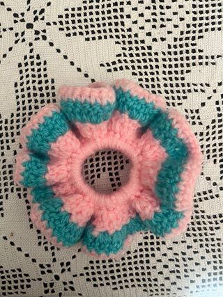 Scrunchies de Croché Feitos à Mão