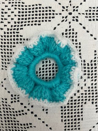 Scrunchies de Croché Feitos à Mão