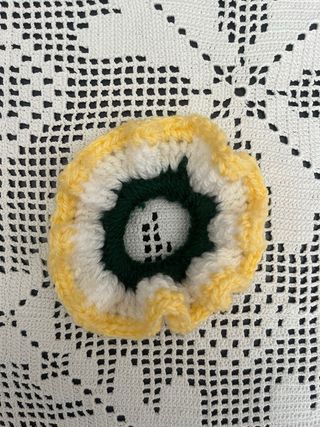 Scrunchies de Croché Feitos à Mão