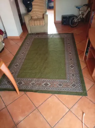 Alfombra verde geométrica 2,30m x 1,60m