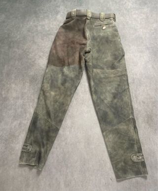 Pantalón de piel alta calidad.