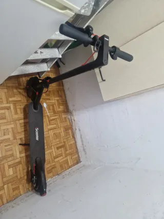 Se vende o se cambia Patinete eléctrico Scooter