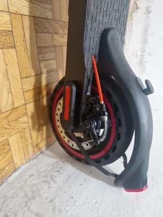 Se vende o se cambia Patinete eléctrico Scooter