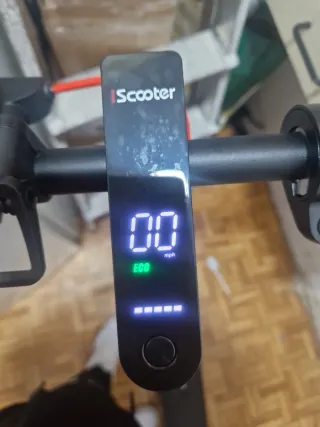Se vende o se cambia Patinete eléctrico Scooter