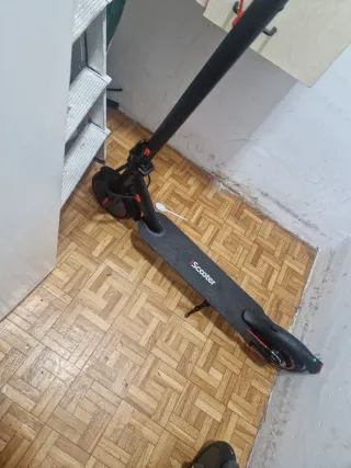 Se vende o se cambia Patinete eléctrico Scooter